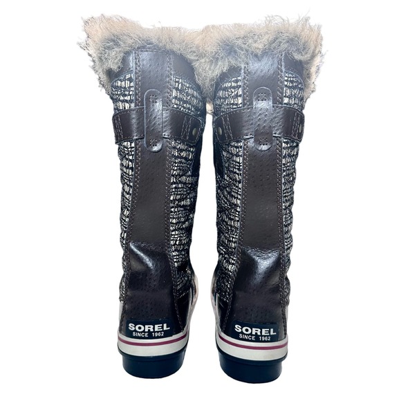 Sorel | Women | Tofino II Cordovan Metallic Faux Fur Waterpoof Boots | 10.5 - Picture 3 of 16